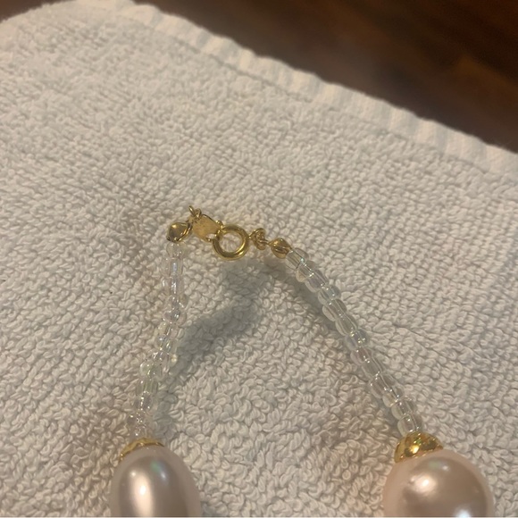 Avon Pearly Pastel  Bead Necklace NIB very long - Picture 4 of 7